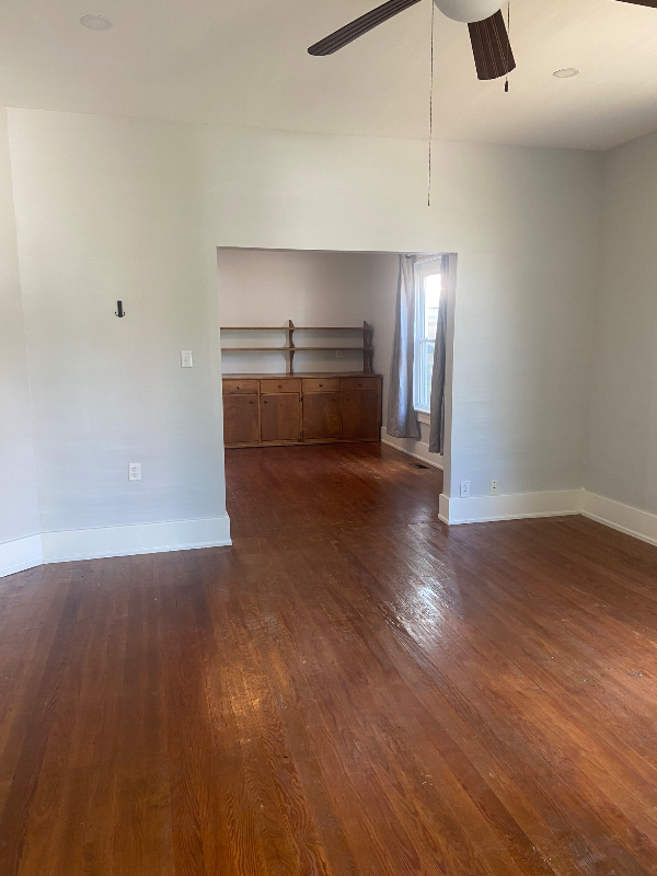 228 N Cumberland St - Photo 2 of 6