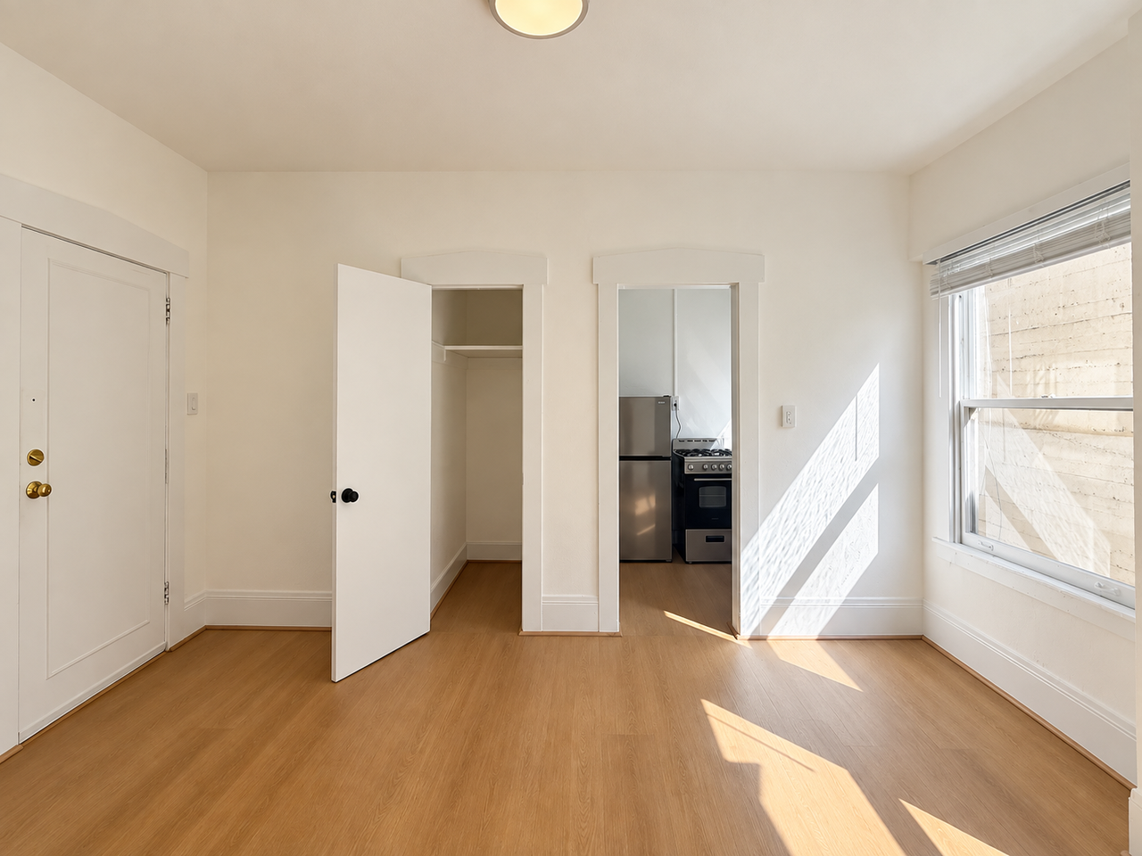 929 Ofarrell St #3 - Photo 3 of 10