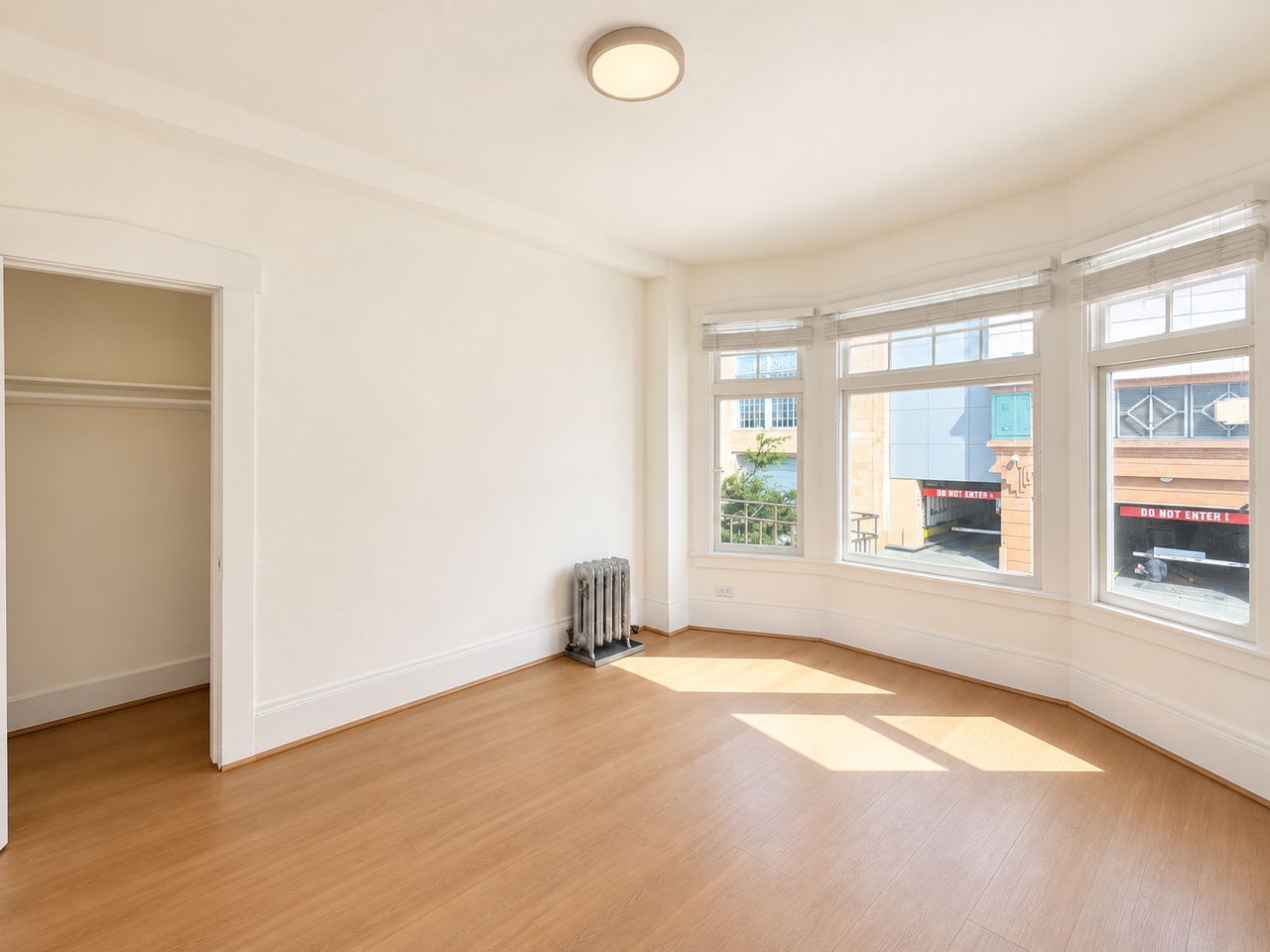 929 Ofarrell St #21 - Photo 3 of 12