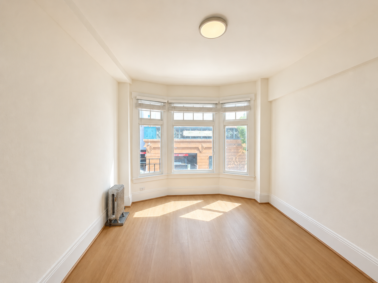 929 Ofarrell St #21 - Photo 4 of 12