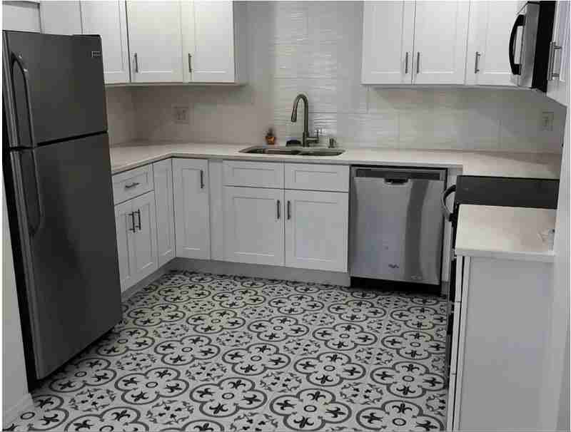 4302 W Santiago St - Photo 4 of 7