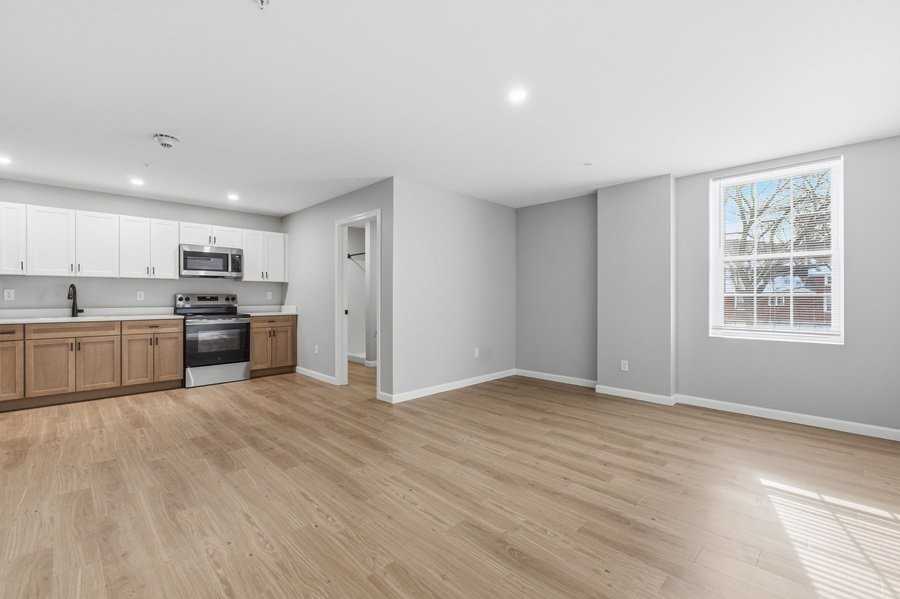 15 Mountain Rd #104 - Photo 7 of 13