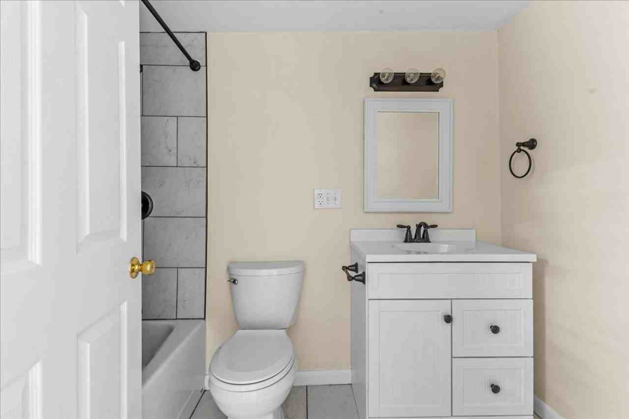 47 Willow St - Photo 6 of 13