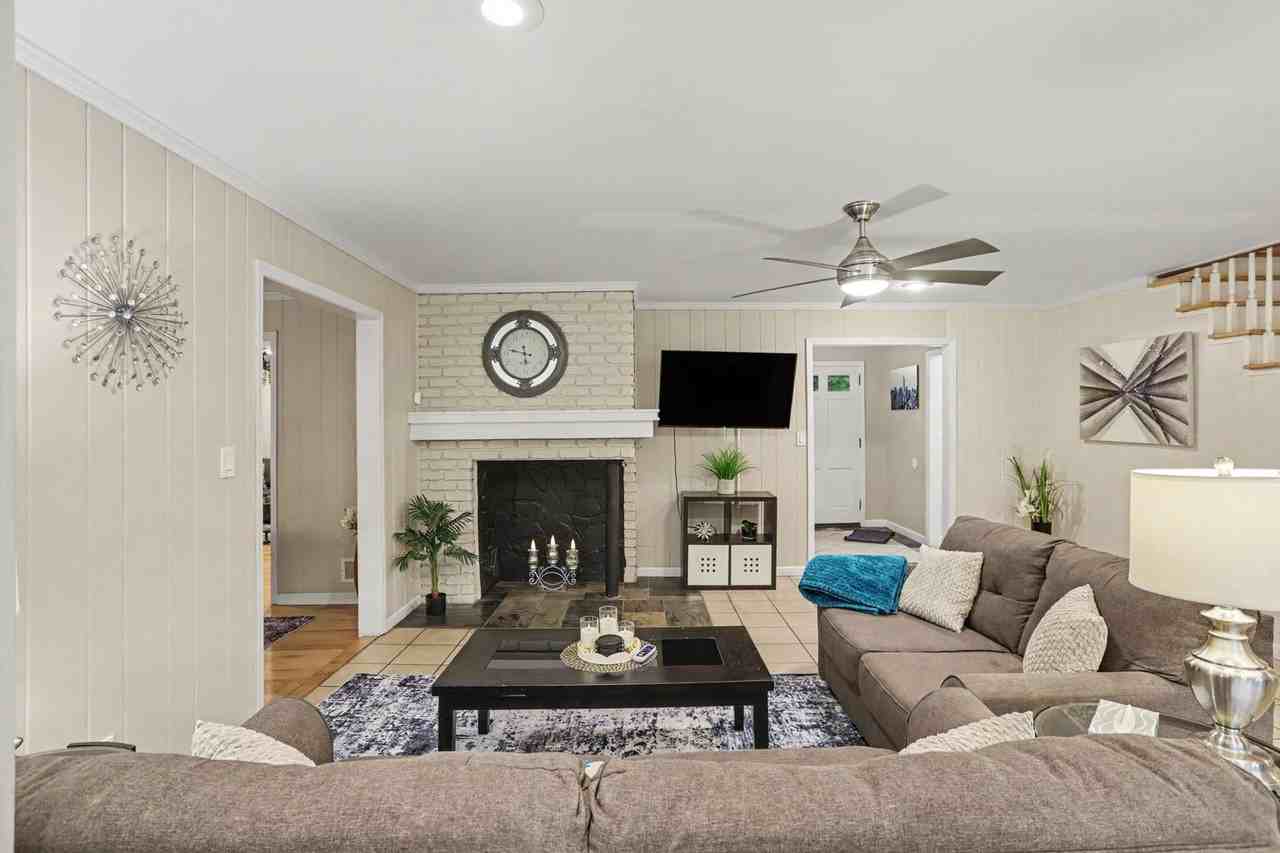 2885 Duke Of Gloucester - Photo 4 of 50