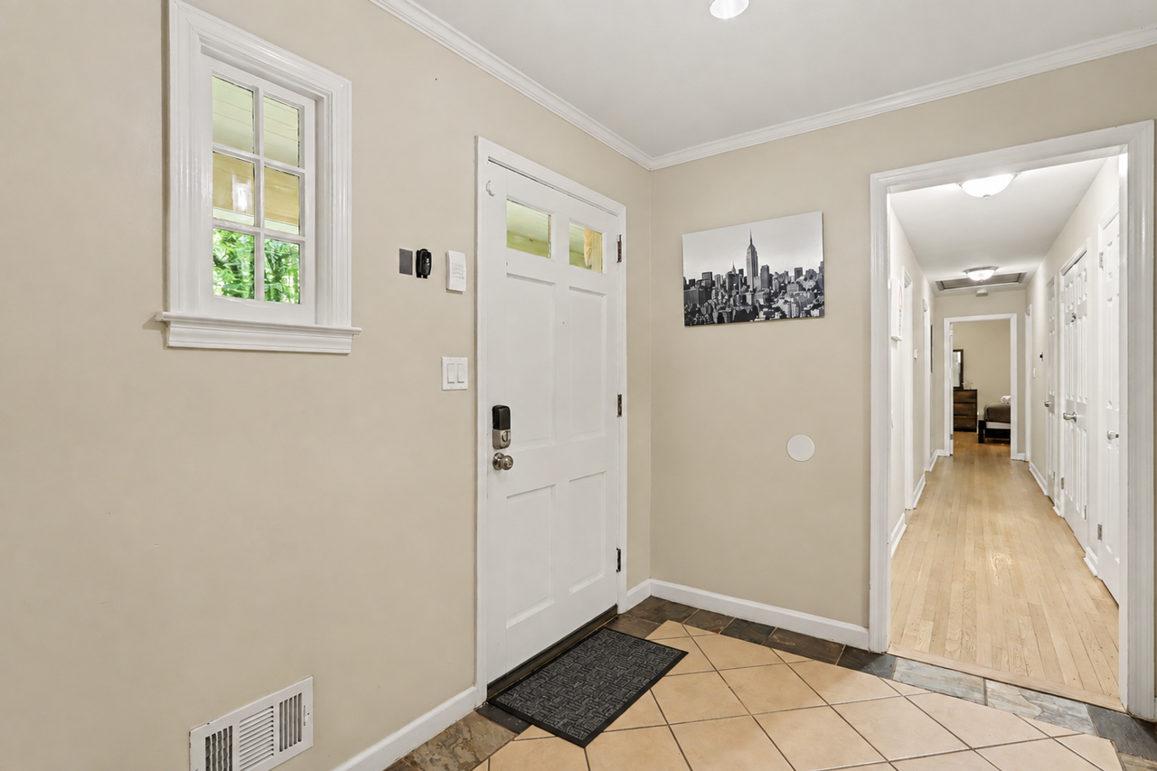 2885 Duke Of Gloucester - Photo 6 of 50