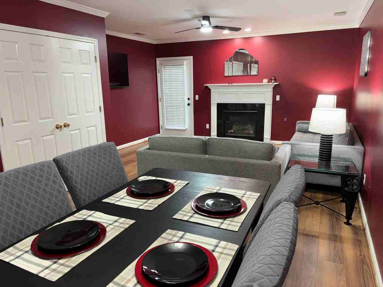423 Planters Dr - Photo 3 of 9