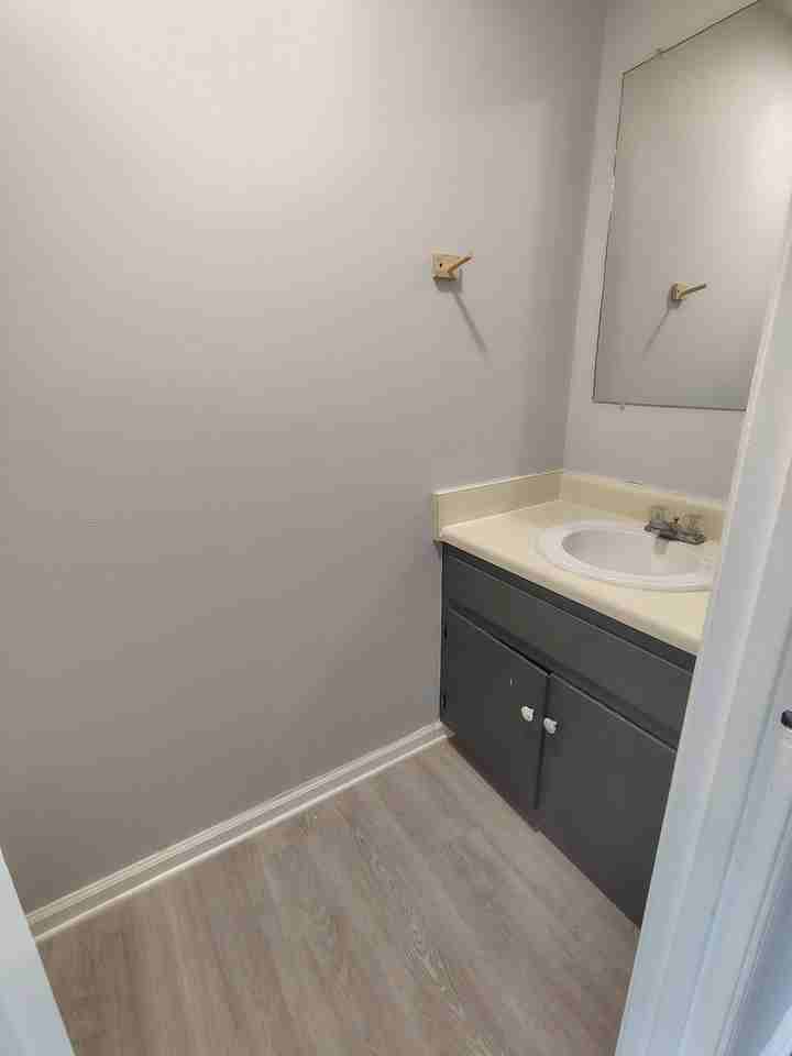 57 Ferguson Dr - Photo 3 of 11
