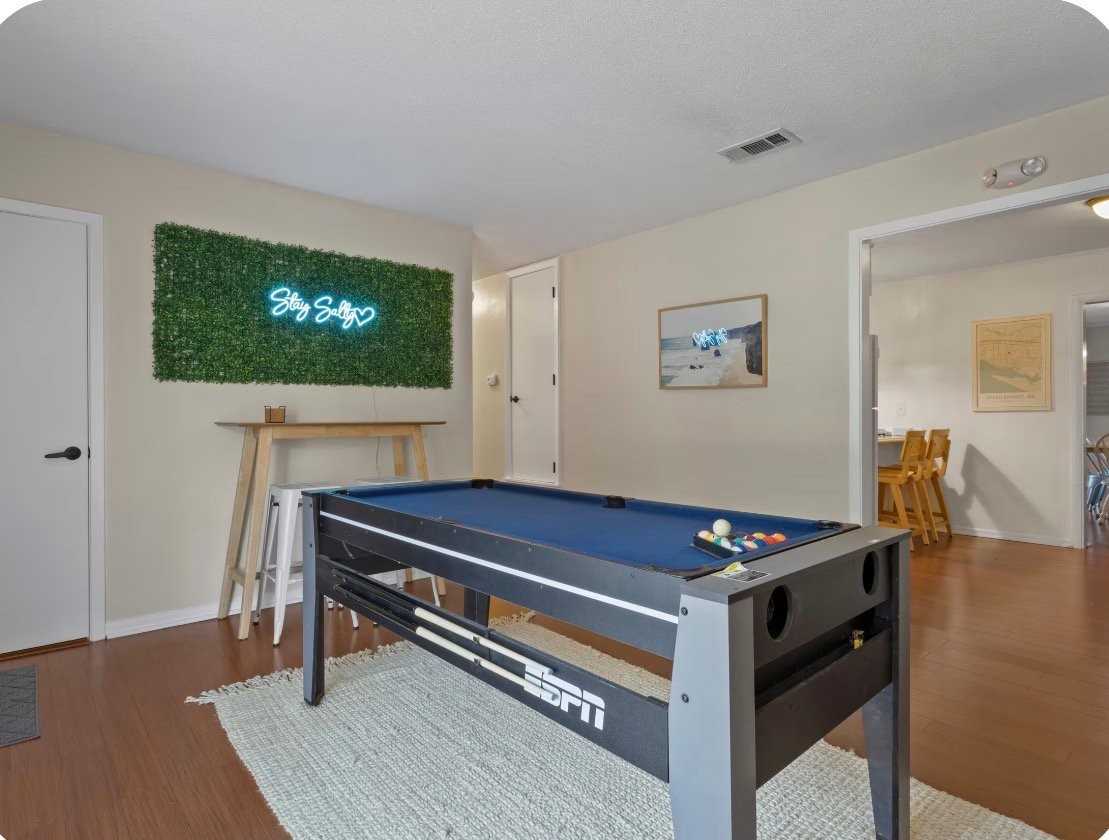 306 Sheppard Dr - Photo 2 of 16