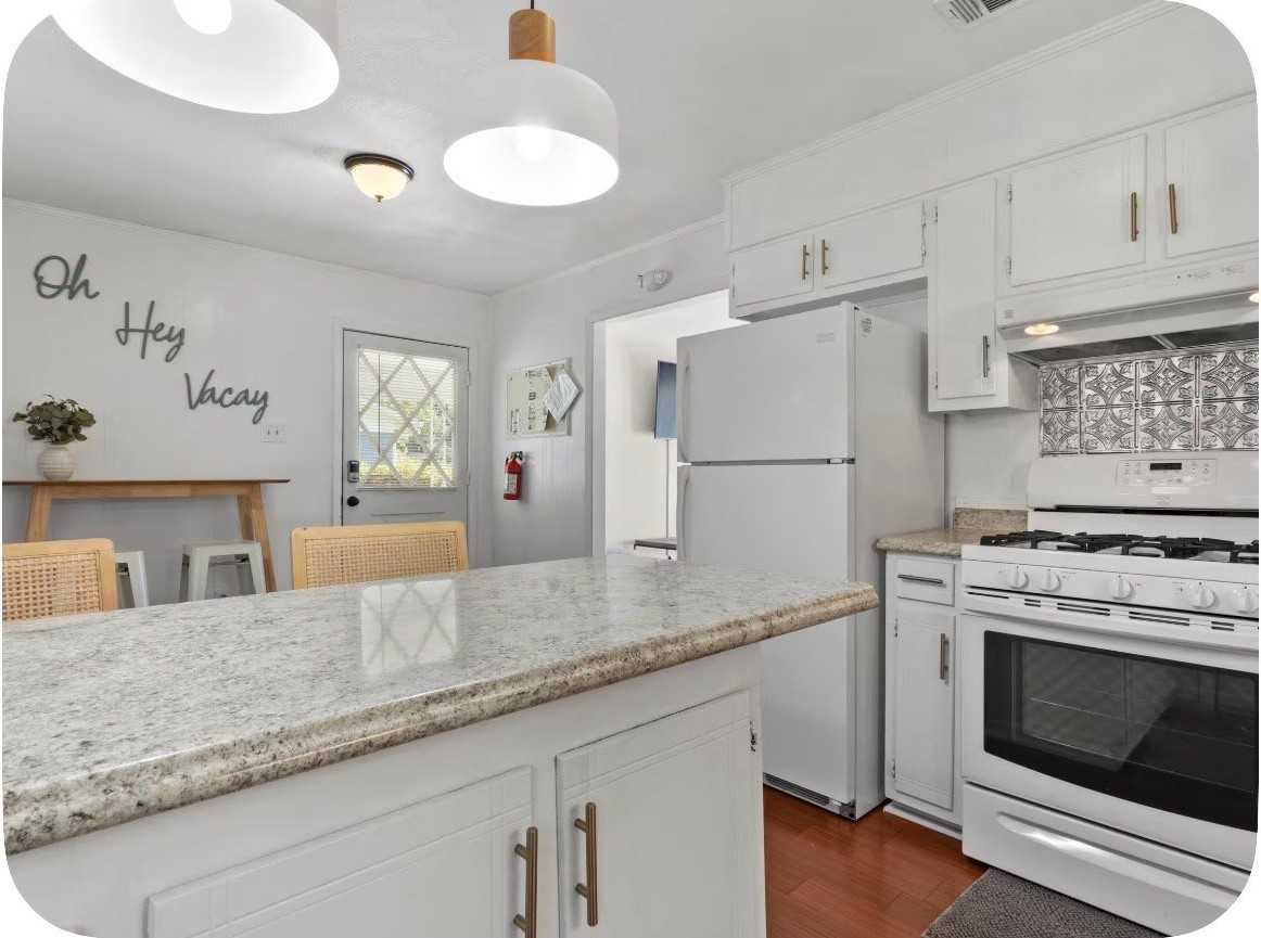 306 Sheppard Dr - Photo 6 of 16