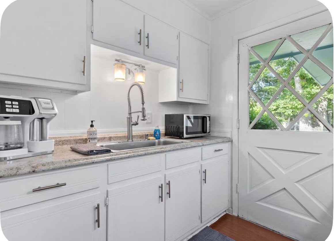 306 Sheppard Dr - Photo 7 of 16