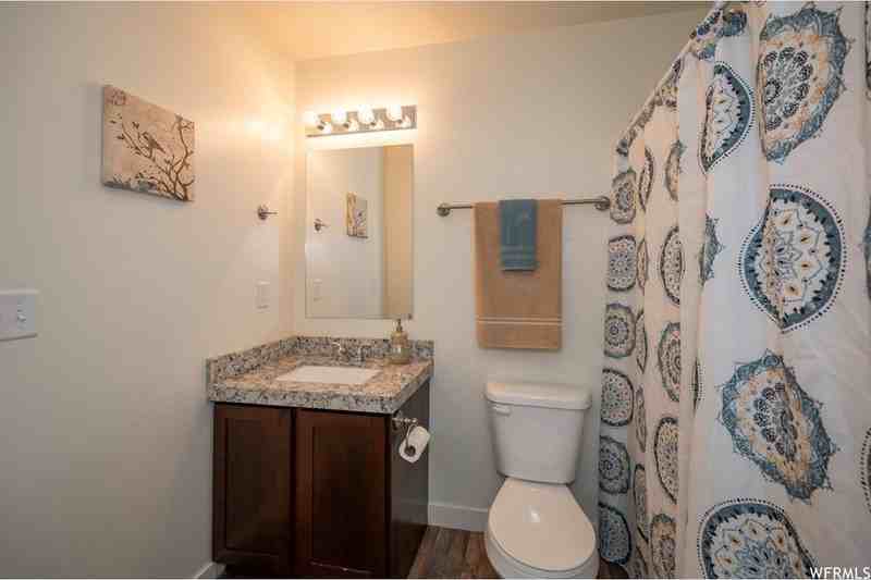 14431 S Ferndale Way - Photo 3 of 9