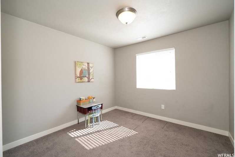 14431 S Ferndale Way - Photo 4 of 9