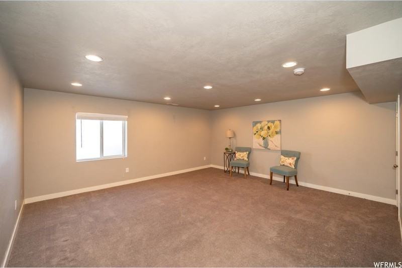 14431 S Ferndale Way - Photo 5 of 9
