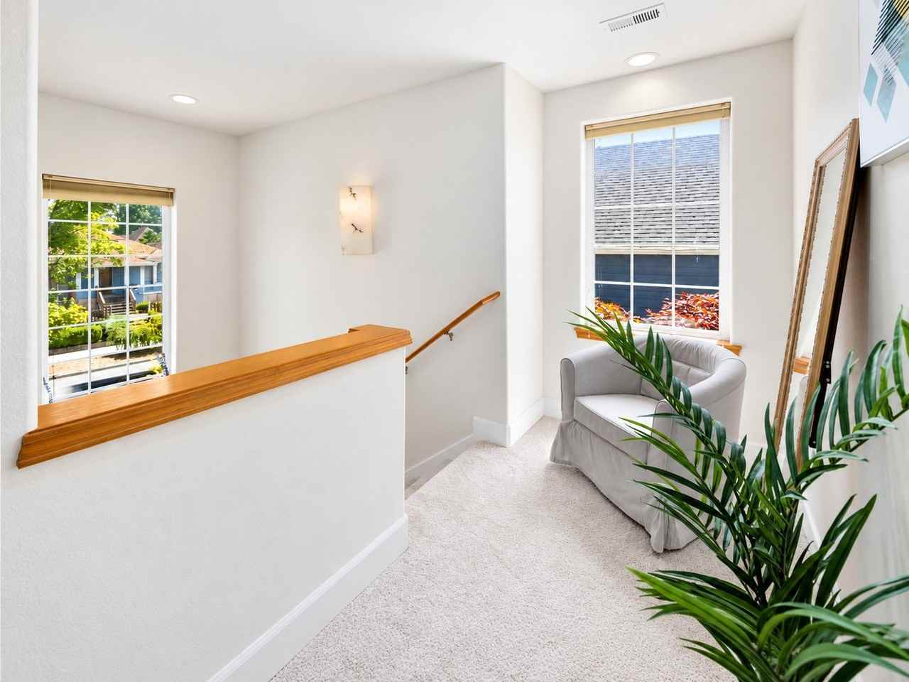 219 23rd Ave - Photo 4 of 31