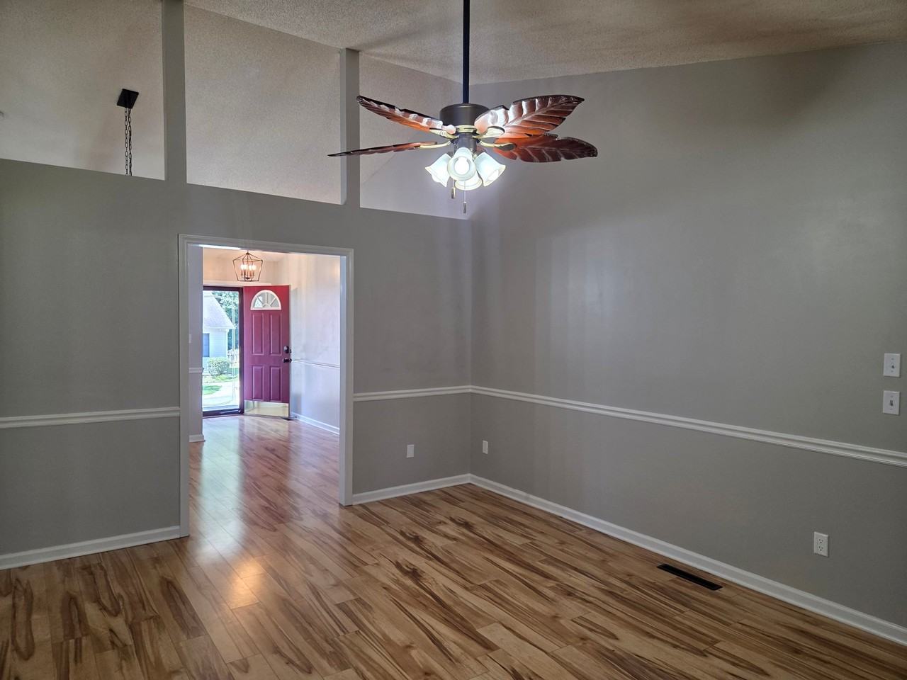 217 Williamsgate Ct - Photo 3 of 20
