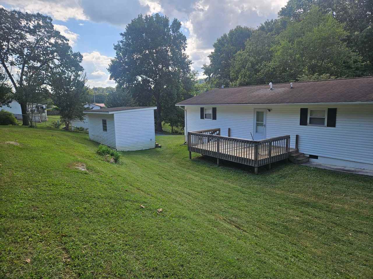 106 Cairo Dr - Photo 4 of 16