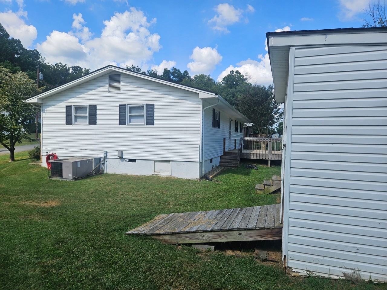 106 Cairo Dr - Photo 5 of 16