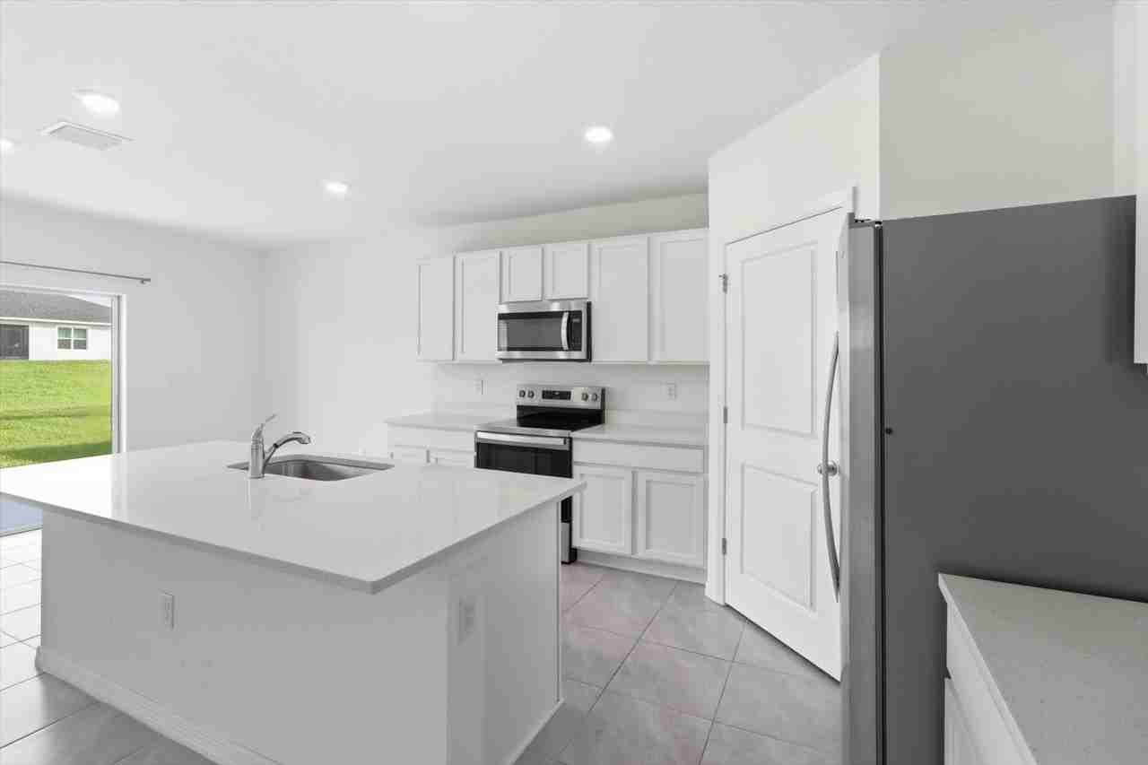 35515 Mahwah Ave - Photo 4 of 32