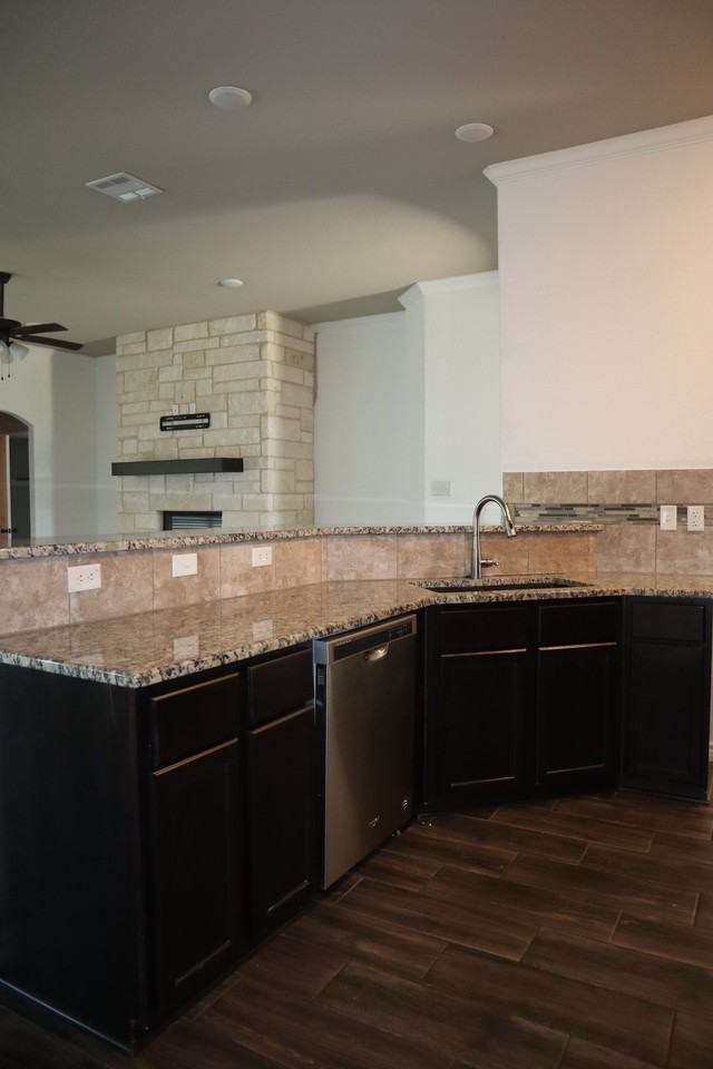 5207 Colina Dr - Photo 4 of 11