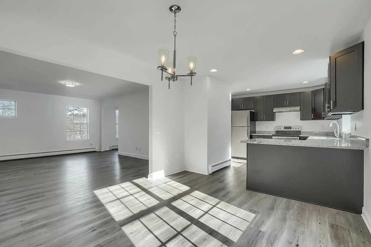 43 Brewer Rd #1 - Photo 6 of 7