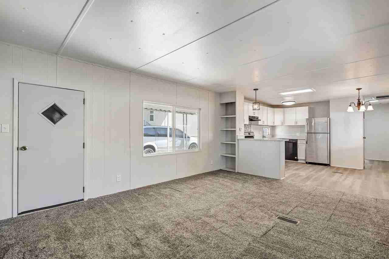 7112 Pan American East Fwy Ne #113 - Photo 7 of 30