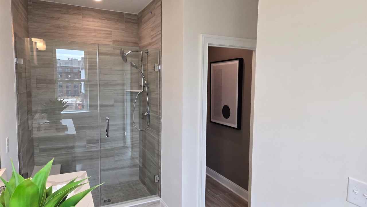 220 Lyla Ln - Photo 4 of 13
