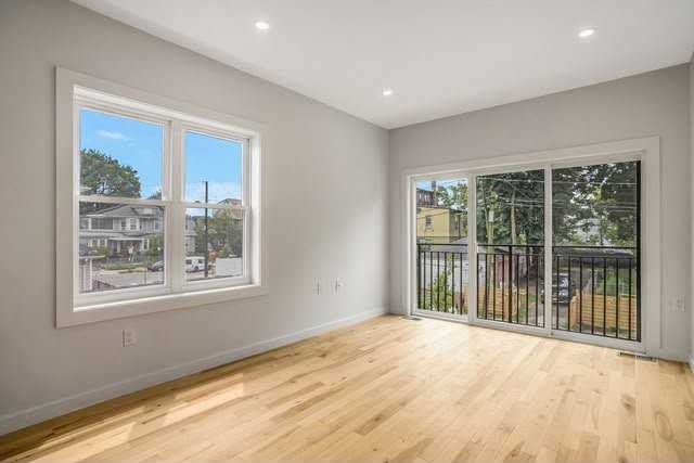 9 Voorheest Street #1stFL - Photo 2 of 7