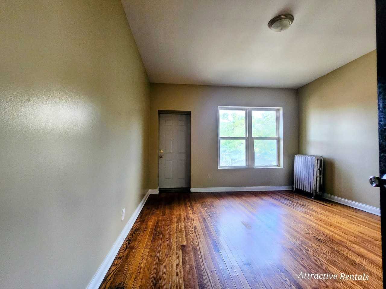5467 W Augusta Blvd #2 - Photo 6 of 10