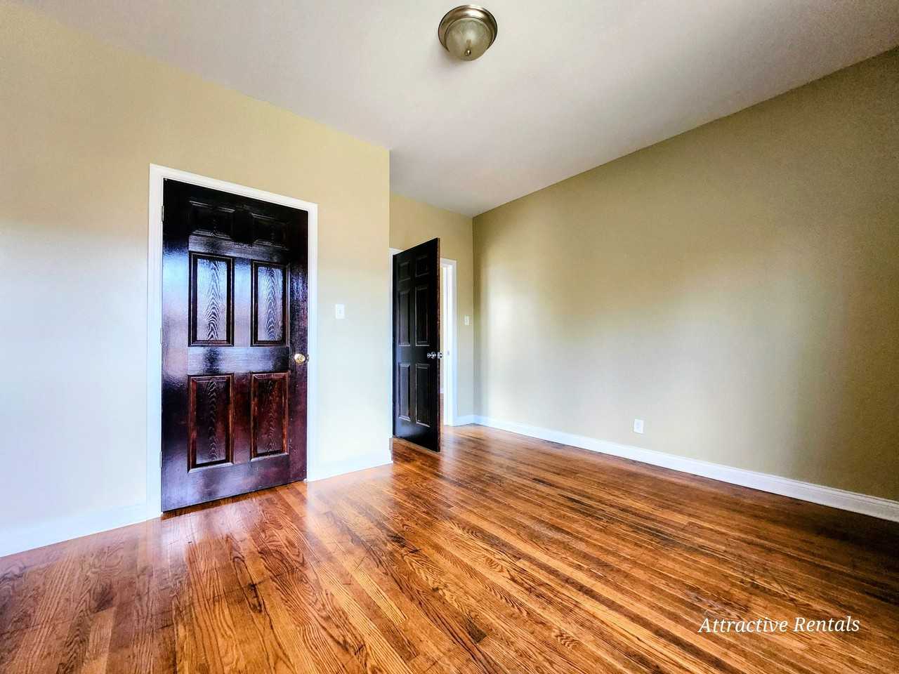 5467 W Augusta Blvd #2 - Photo 7 of 10