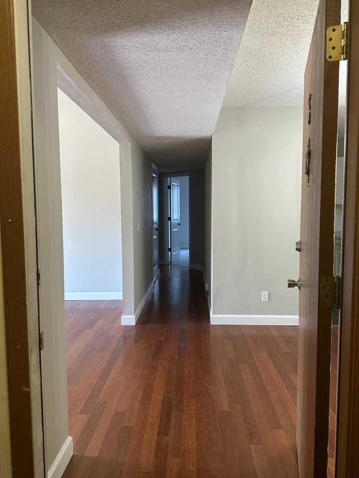 12 Woodland Oaks Dr #5 - Photo 3 of 16