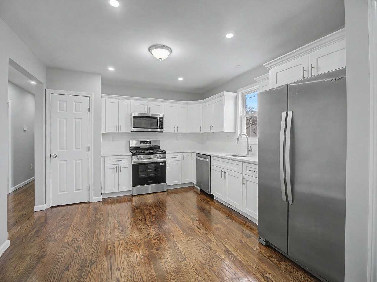 45 Beardsley St - Photo 2 of 11