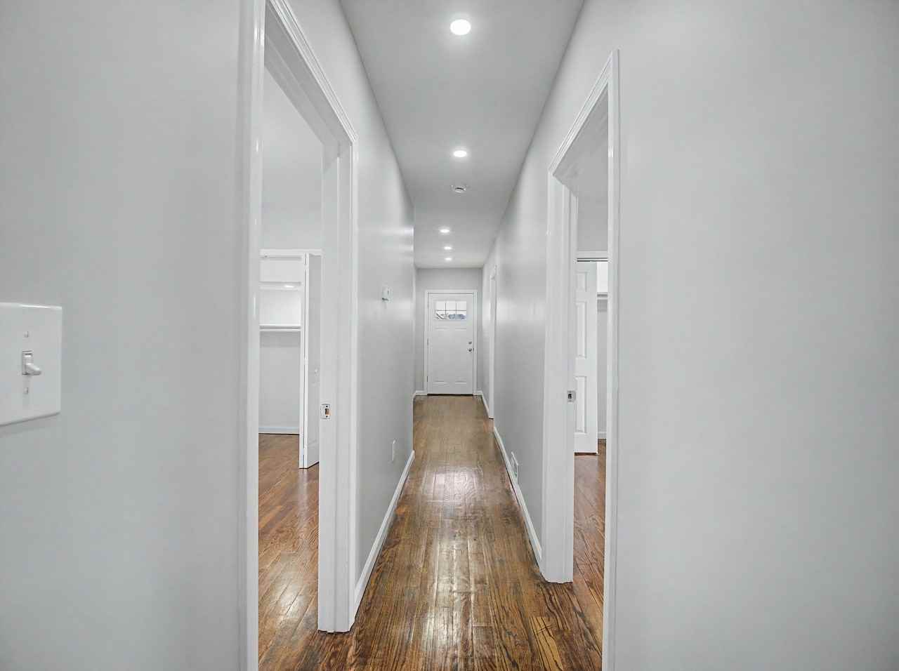 45 Beardsley St - Photo 7 of 11