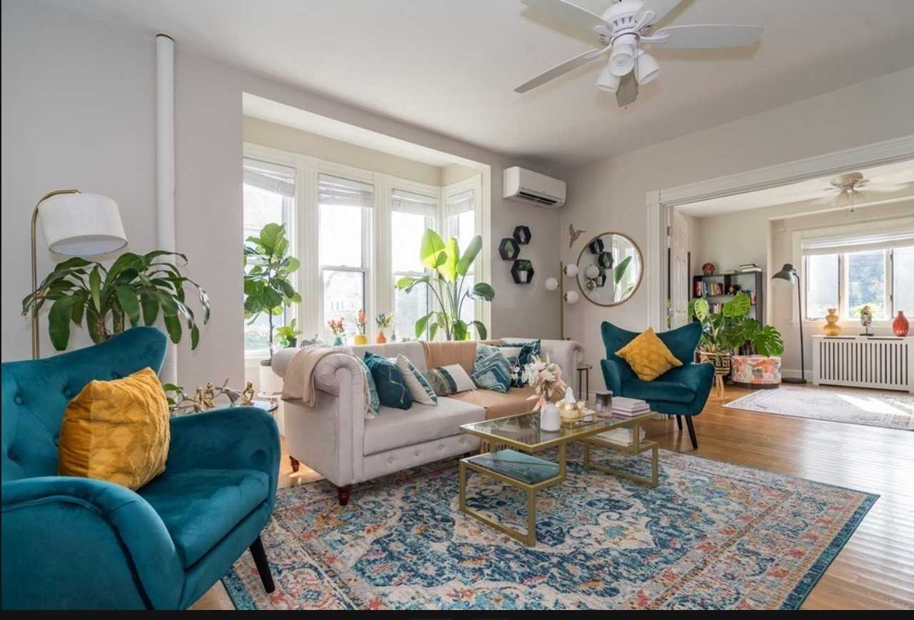 141 Rumford Ave #A - Photo 4 of 9