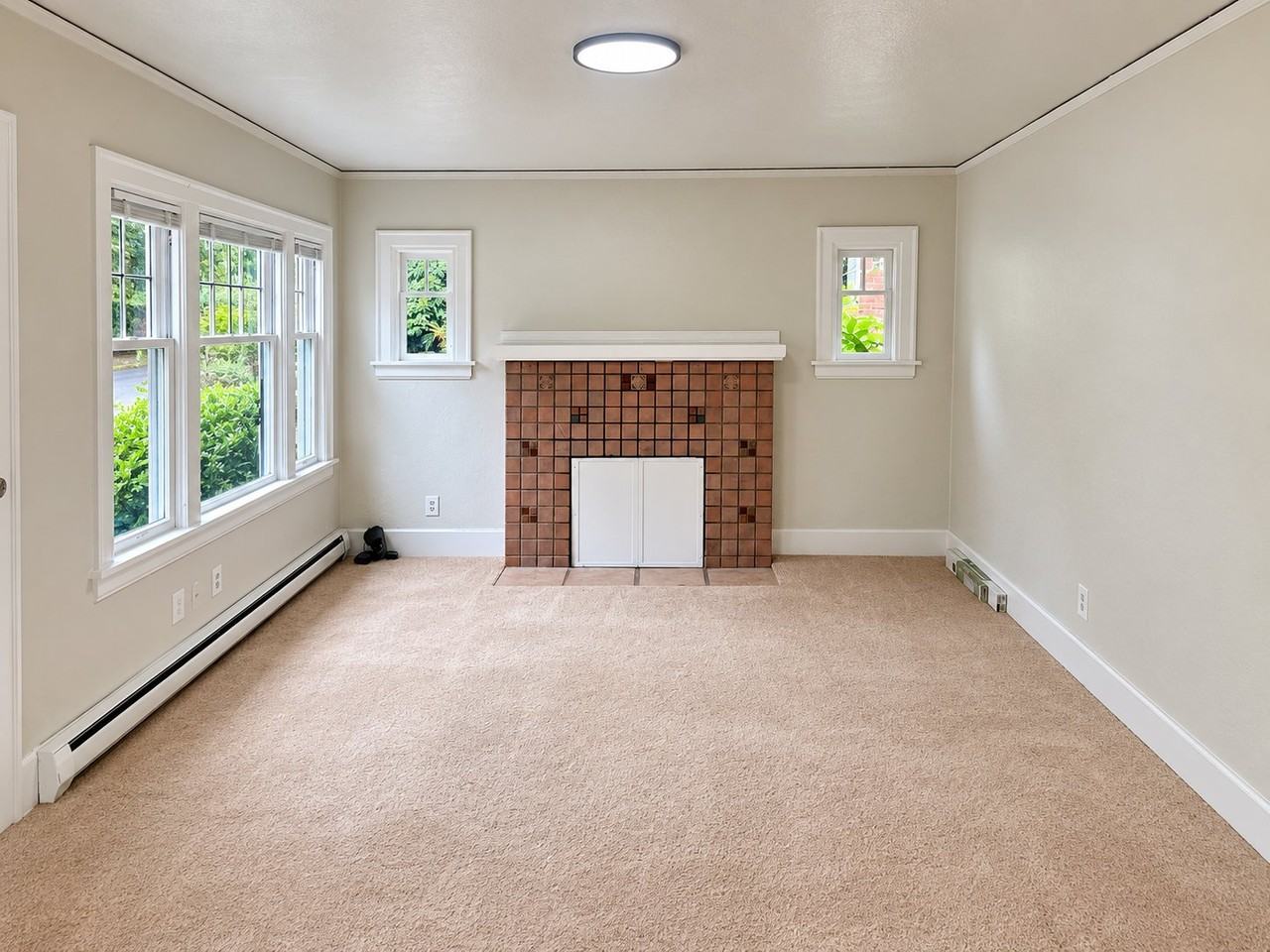5214 35th Ave Ne - Photo 2 of 25