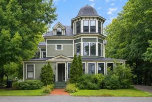 featured image of 17 Storer St #3