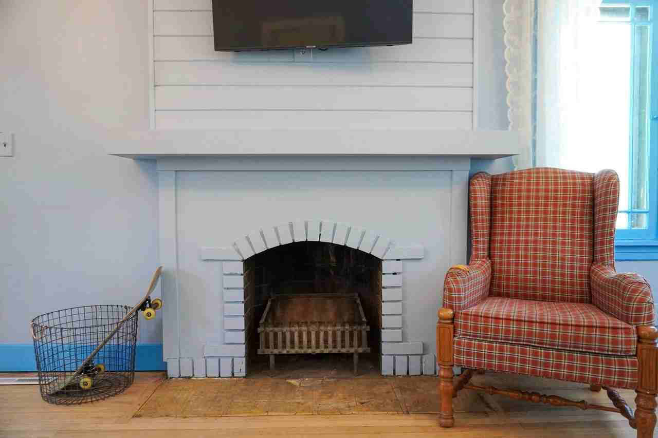 778 E St - Photo 3 of 20