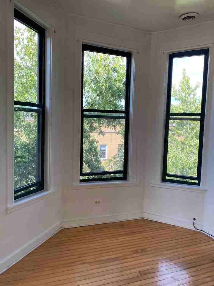 2457 N Drake Ave #3rdFL - Photo 2 of 10