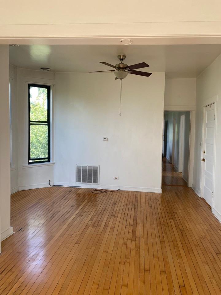 2457 N Drake Ave #3rdFL - Photo 5 of 10
