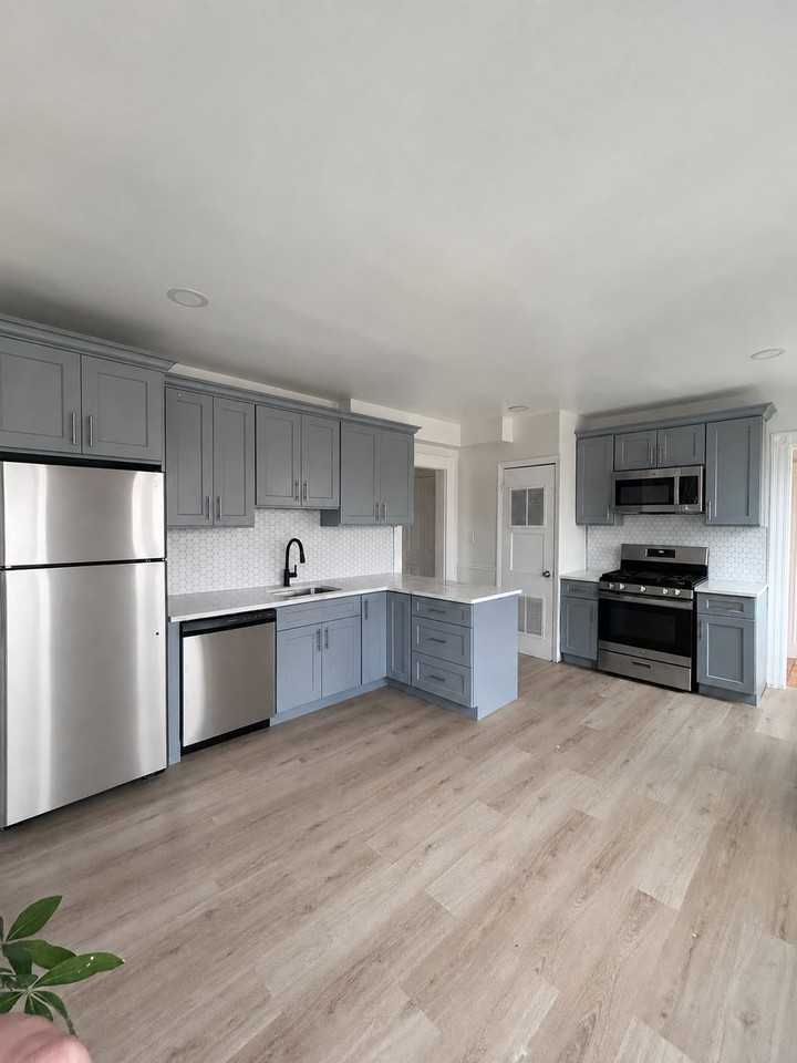 2391 Main St #3 - Photo 5 of 7