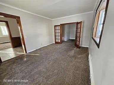 505 Yale St - Photo 7 of 20