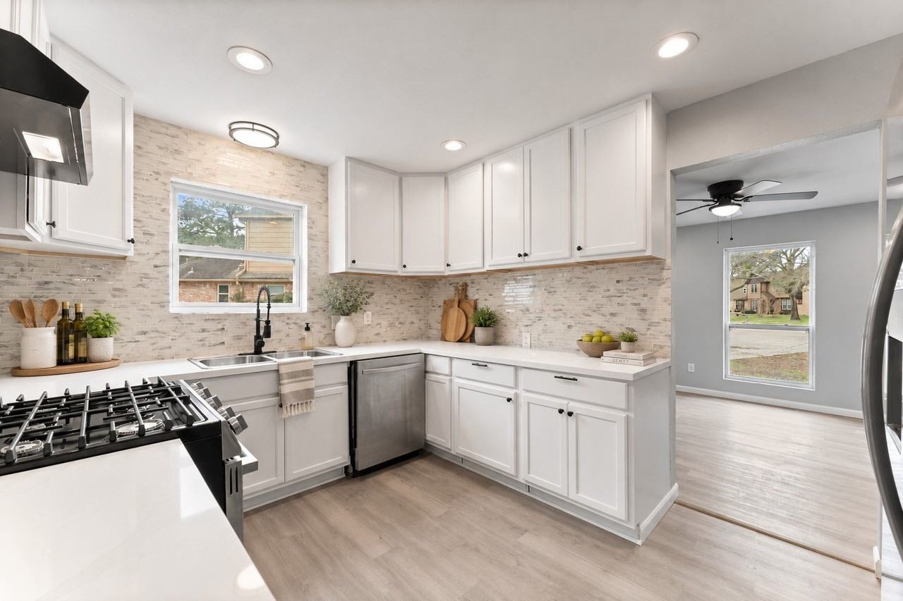 12302 Gaylawood Dr - Photo 3 of 18