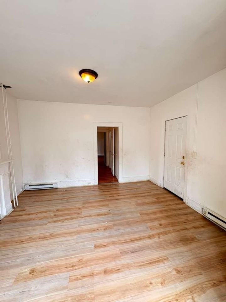 106 Washington St #1 - Photo 5 of 16