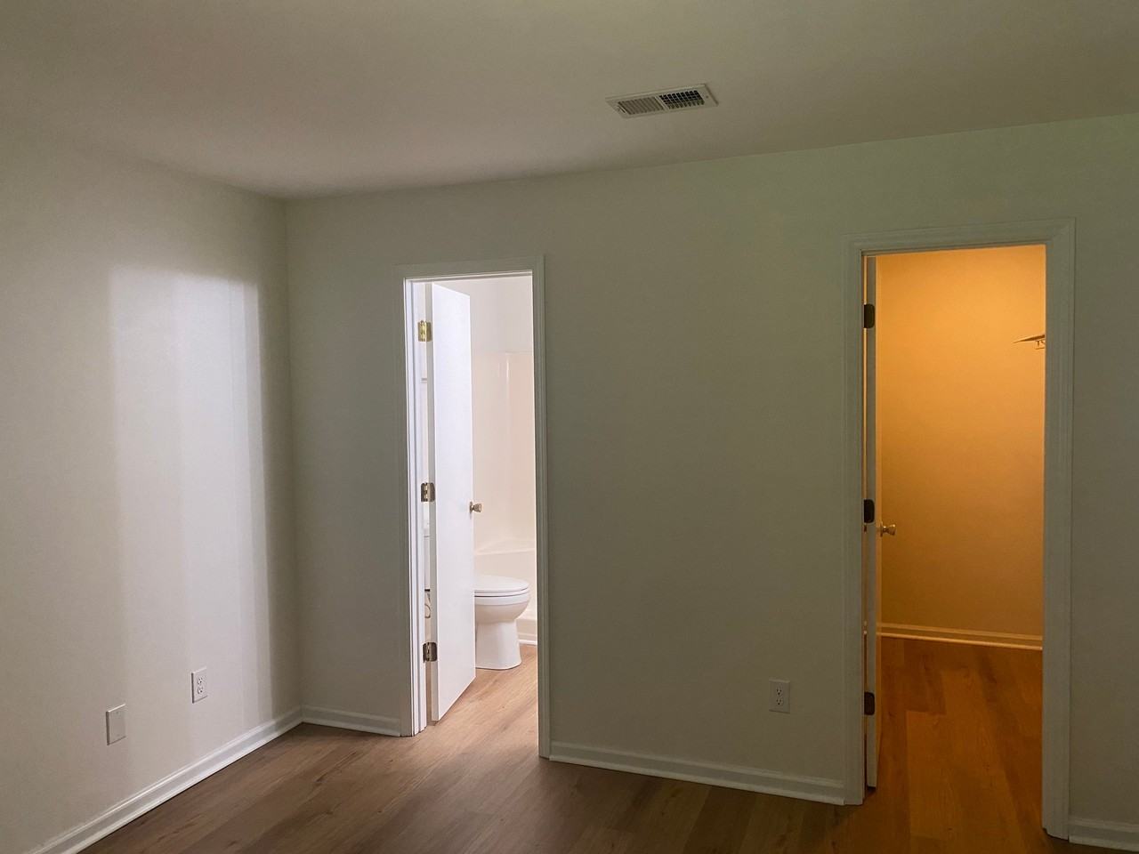 3615B Saint Johns Ct - Photo 4 of 15