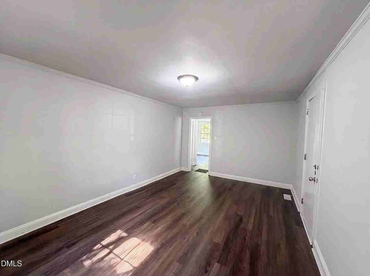2109 Sheffield Rd - Photo 2 of 8