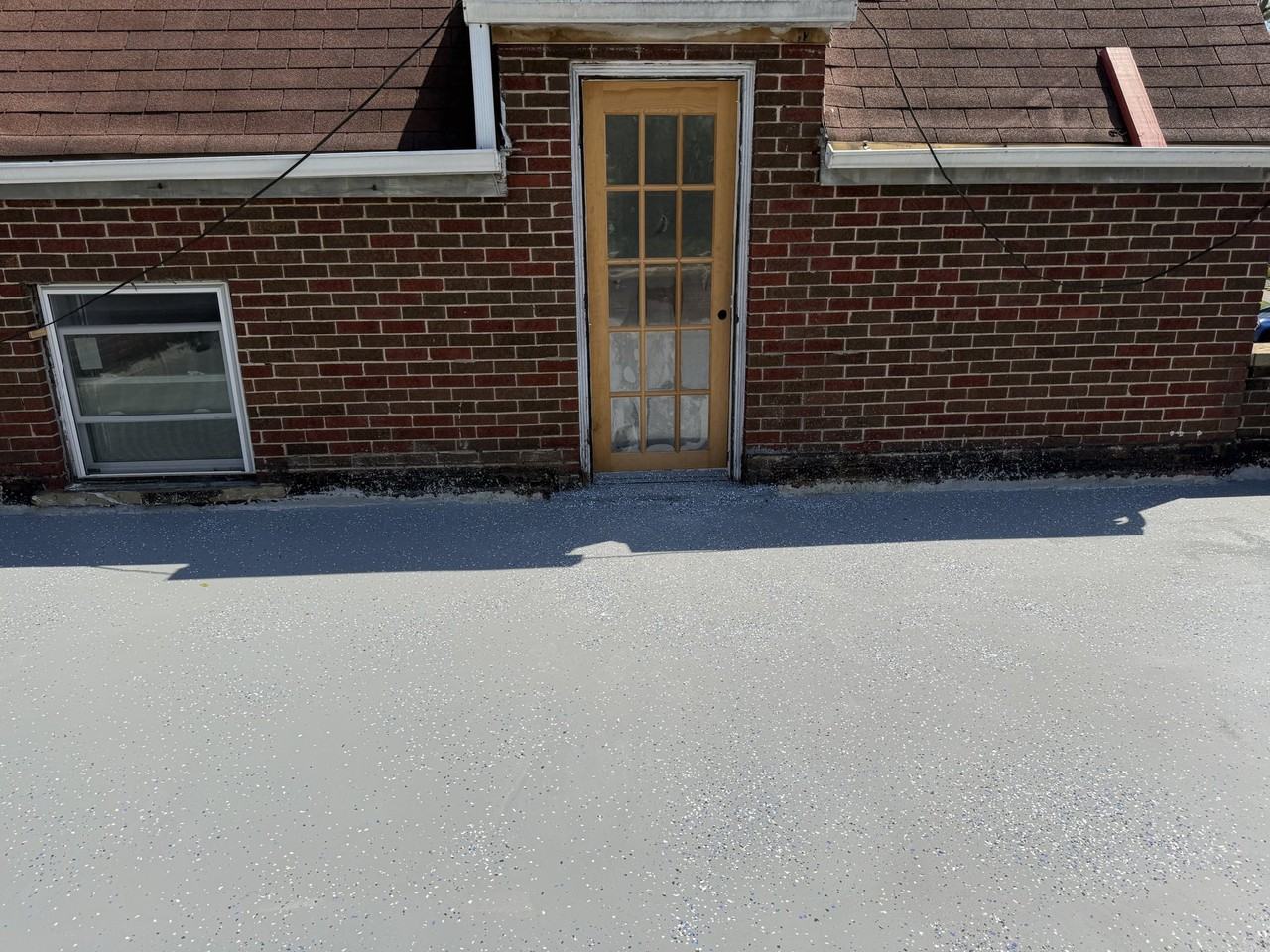 7231 Scottwood Ave - Photo 7 of 9