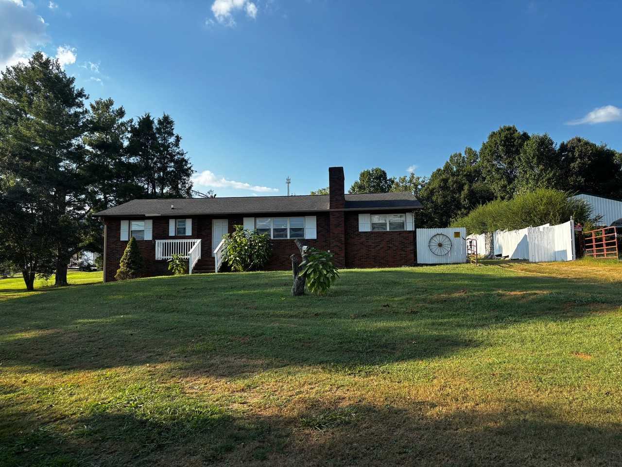 7115 Rutledge Pike - Photo 4 of 6