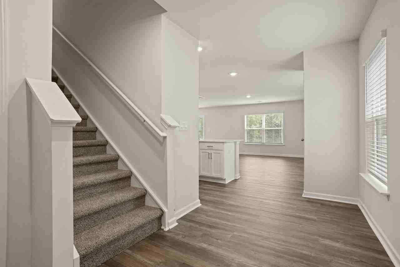 153 Cranford Rd - Photo 2 of 20
