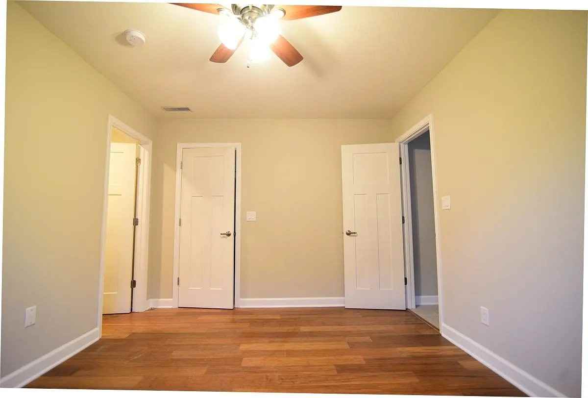 1726 Ruckle St #B - Photo 4 of 6