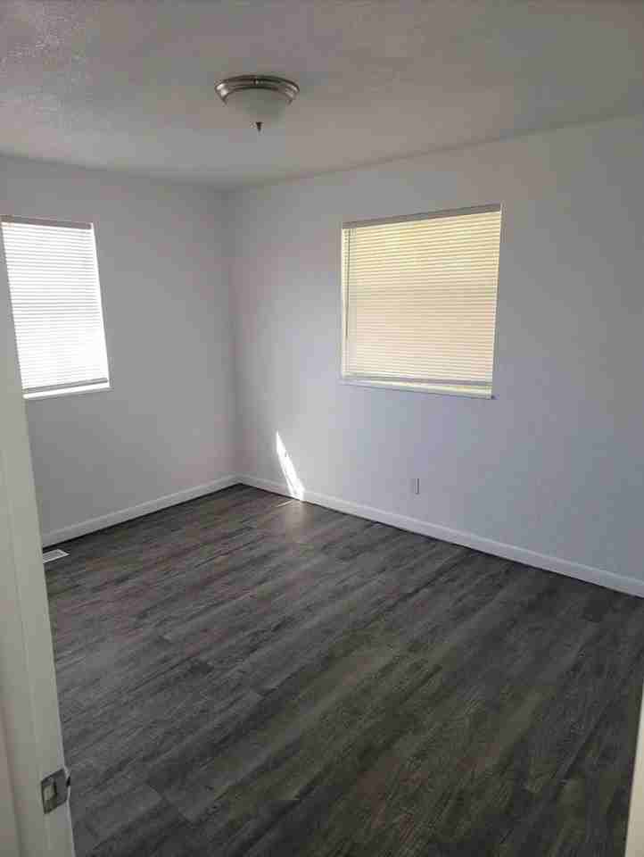 5542 Xanadu St - Photo 4 of 7