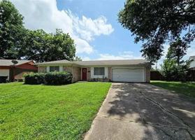 featured image of 1121 W 14th Pl